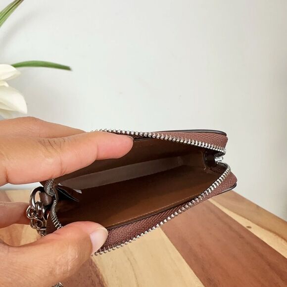 NWT Coach Zip Card Case In Signature Canvas With Banana Print - Picture 5 of 7